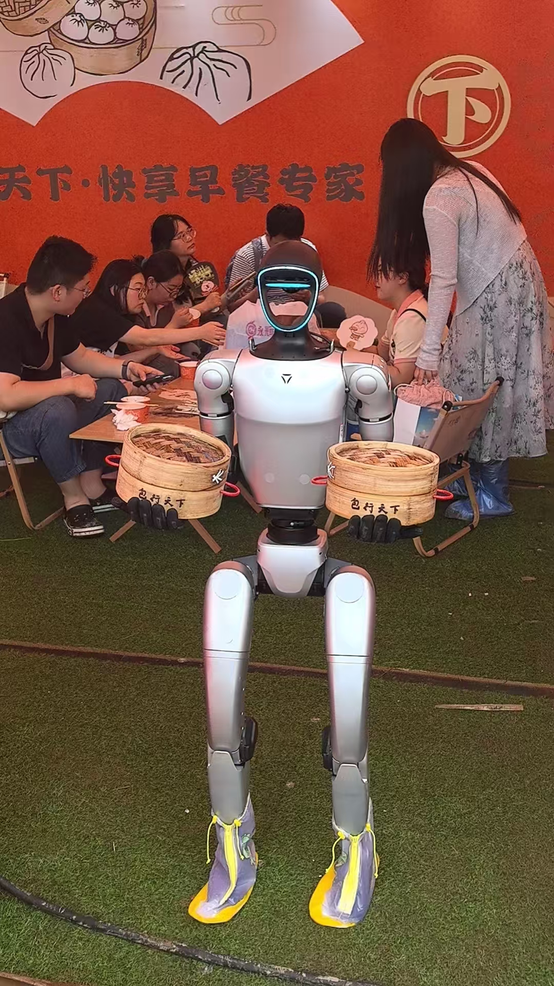 OBAO音乐节奏响 嵊州小笼包产业升级“新节拍”pg电子网站“科技+公益+音乐+美食” 氧气BA(图7) OBAO音乐节奏响 嵊州小笼包产业升级“新节拍”pg电子网站“科技+公益+音乐+美食” 氧气BA(图7)